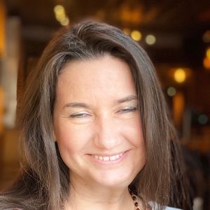 Meet your Posher, Alicia